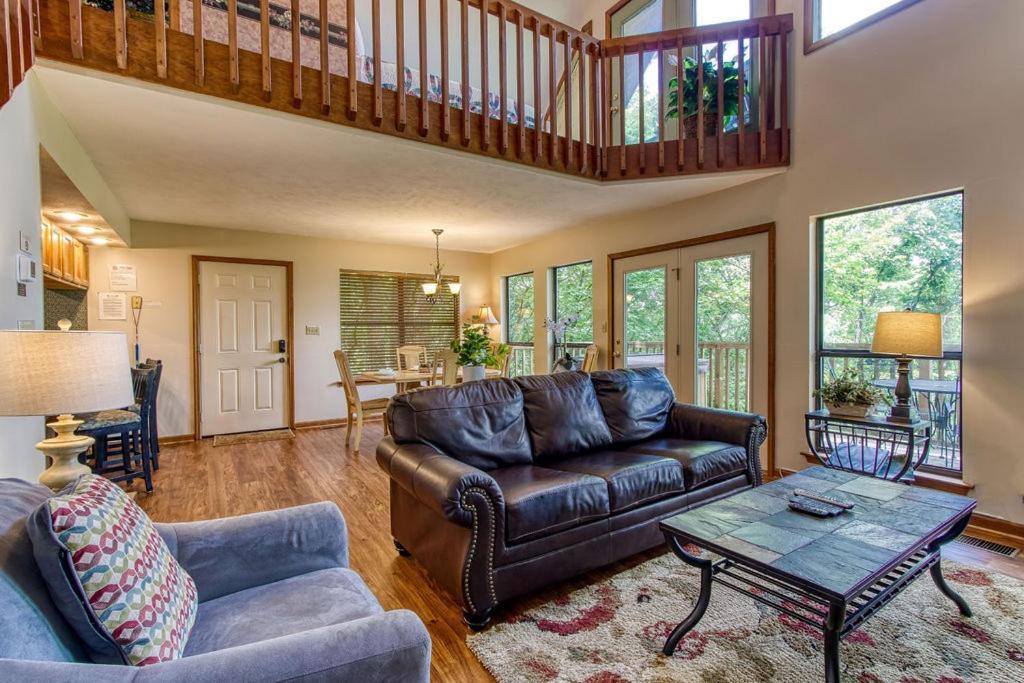 Serenity Heights, Amazing Views, Hot Tub Pool Access, 1089 Free Tickets Each Paid Day, Dollywood Gatlinburg Extérieur photo